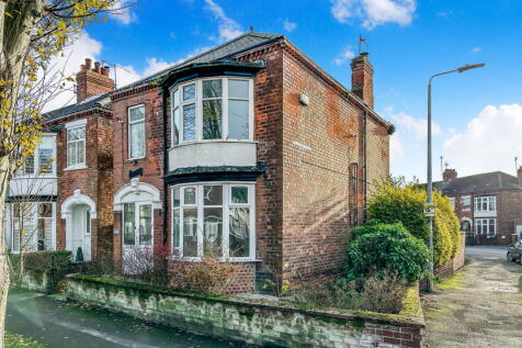 Desmond Avenue, Hull HU6 3 bed detached house for sale