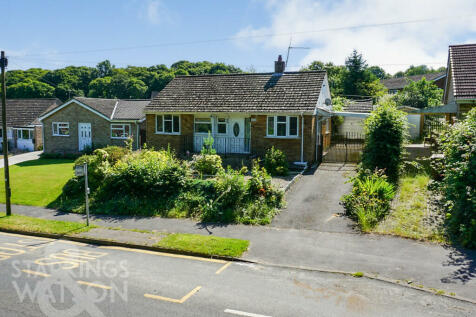 2 bedroom detached bungalow for sale