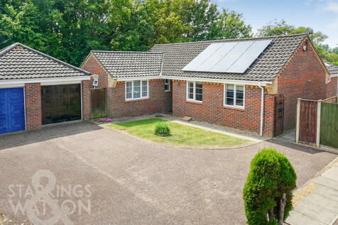 3 bedroom detached bungalow for sale