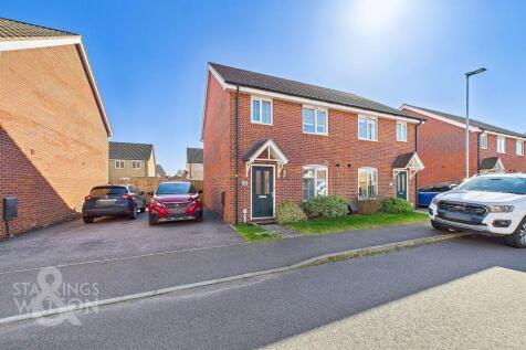 Colossus Way, Costessey, Norwich 3 bed semi