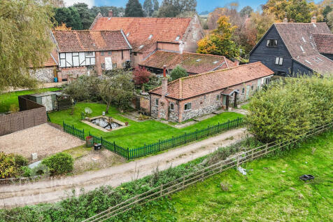 3 bedroom barn conversion for sale