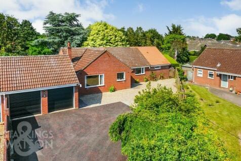 4 bedroom detached bungalow for sale