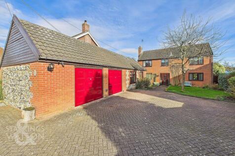 Yarmouth Road, Broome, Bungay 4 bed detached house for sale