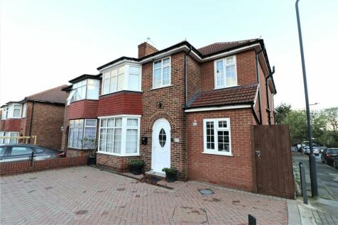 5 bedroom semi-detached house for sale