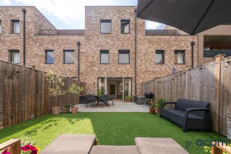 Oriental Square, Colindale NW9 3 bed terraced house for sale