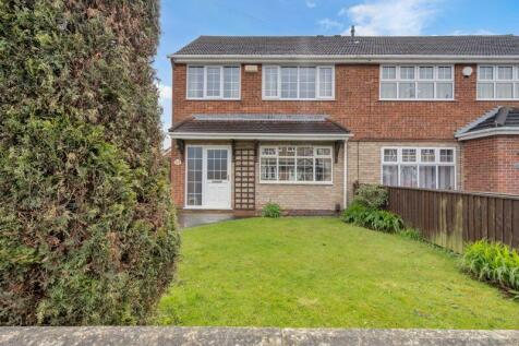 3 bedroom semi-detached house for sale