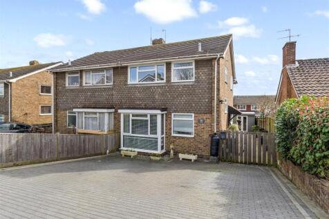 5 bedroom semi-detached house for sale