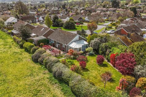 Downview Road, Findon 2 bed bungalow for sale