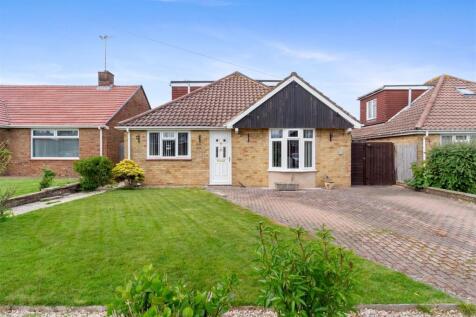 4 bedroom detached bungalow for sale