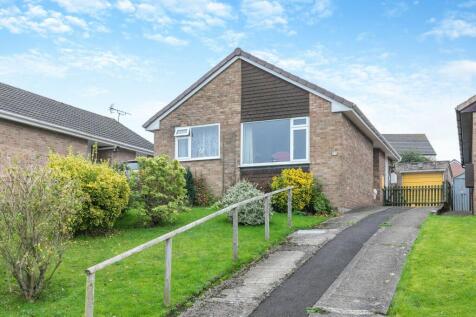 Lakeside Avenue, Lydney 2 bed bungalow for sale