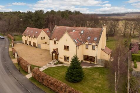 8 bedroom detached house for sale