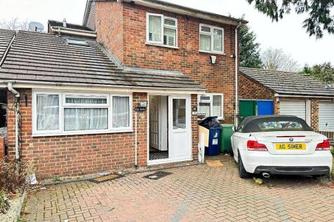 5 bedroom semi-detached house for sale