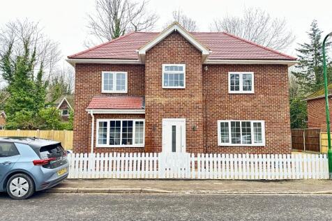 Millstream Way, Wooburn Moor HP10 5 bed detached house for sale