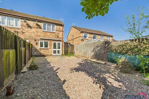 2 bedroom semi-detached house for sale