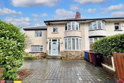 4 bedroom semi-detached house for sale