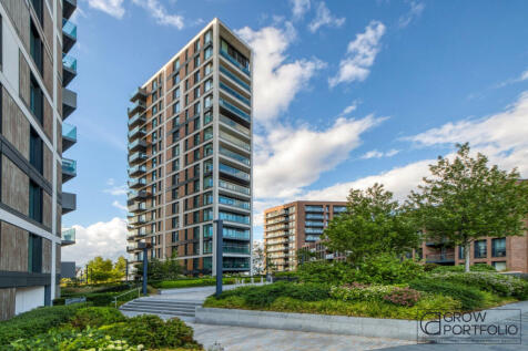 Studio flat for sale