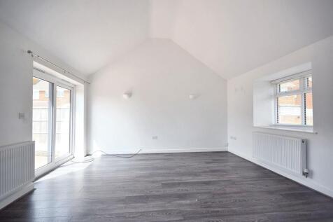 Middletune Avenue, Sittingbourne, ME10 1 bed detached bungalow for sale
