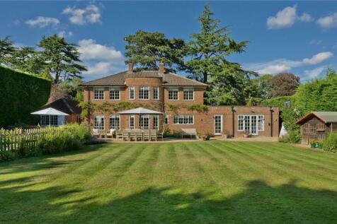 5 bedroom detached house for sale