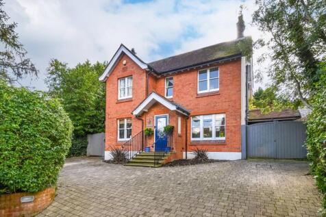 Cookham Dean Bottom, Cookham Dean... 4 bed detached house for sale