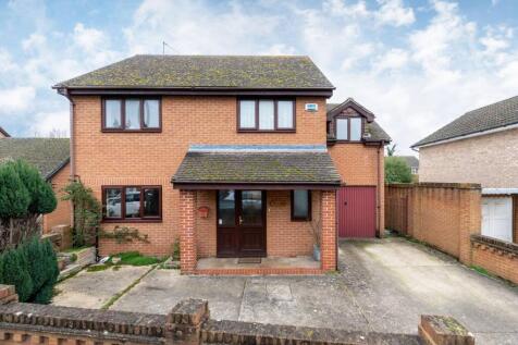 Camden Road, Maidenhead, SL6 4 bed detached house for sale