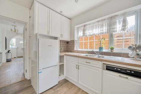 Quaves Road, Langley, Slough, SL3 4 bed detached house for sale