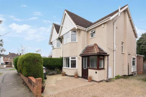3 bedroom semi-detached house for sale