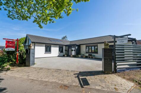 Springbrook Lane, Earlswood, Solihull 3 bed detached bungalow for sale