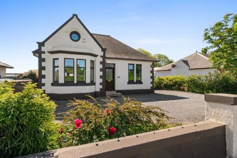 5 bedroom detached bungalow for sale