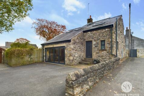 Waddington Road, Clitheroe, BB7 3 bed detached house for sale