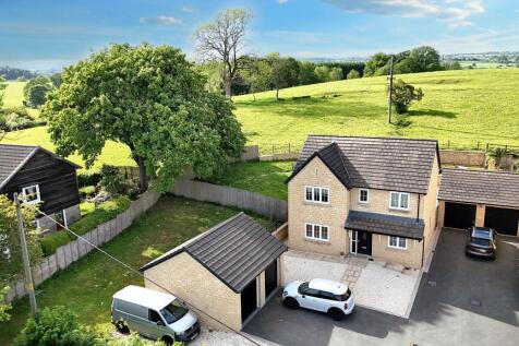Strawberry Gardens, Gisburn, BB7 4 bed detached house for sale