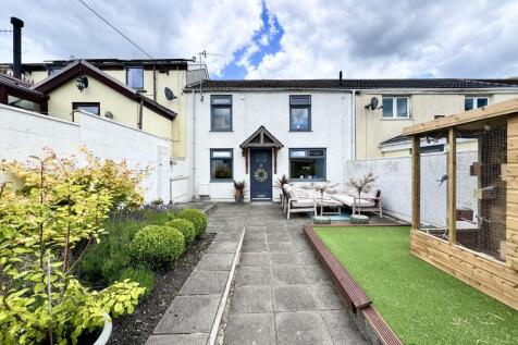 Llwydcoed, Aberdare CF44 3 bed cottage for sale