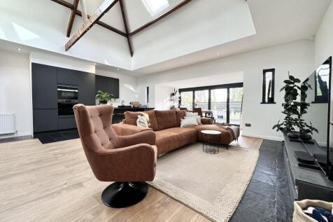 Aberdare CF44 3 bed detached bungalow for sale