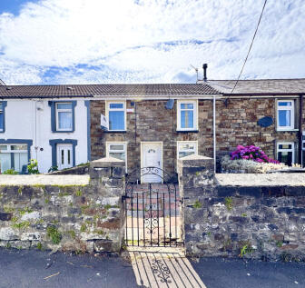 2 bedroom cottage for sale