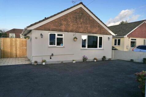 Sharps Close, Heathfield 3 bed detached bungalow for sale