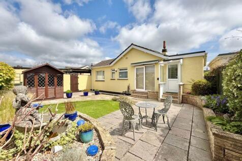 Luscombe Close, Newton Abbot 3 bed bungalow for sale