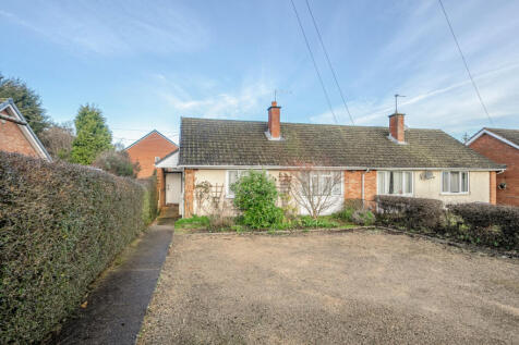 2 bedroom semi-detached bungalow for sale