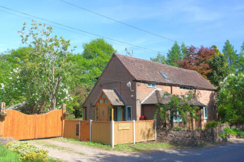 2 bedroom detached house for sale