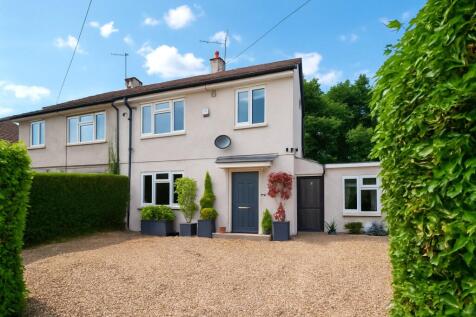 Oliver Close, Park Street, St.... 3 bed semi
