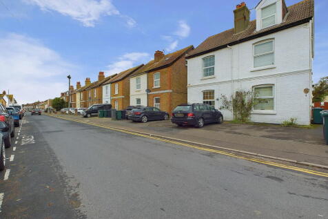 Vale Road, Portslade, Brighton, BN41 1GD 4 bed semi