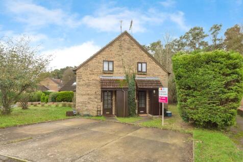 1 bedroom cluster house for sale