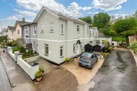 Torquay TQ2 7 bed end of terrace house for sale