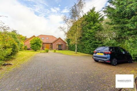 5 bedroom detached house for sale