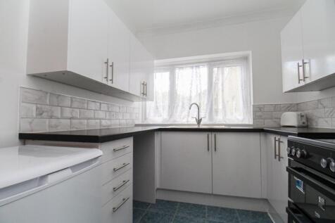 2 bedroom semi-detached bungalow for sale