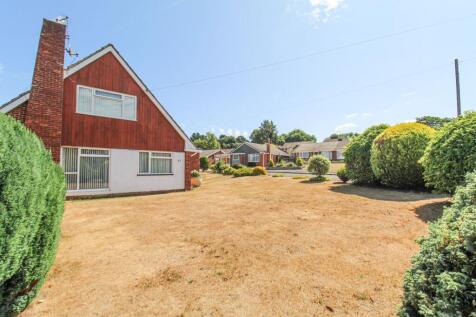 3 bedroom chalet for sale