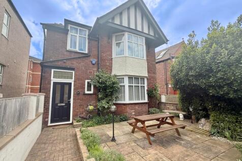 Southport PR8 3 bed detached house for sale