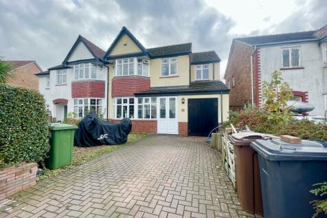 4 bedroom semi-detached house for sale