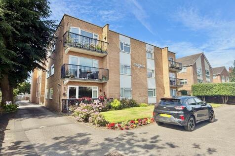Hollyhurst Lodge, Southport PR8 2 bed apartment for sale