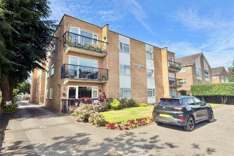 Hollyhurst Lodge, Southport PR8 2 bed apartment for sale