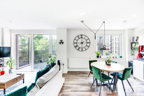 Moulding Lane, New Cross, SE14 3 bed apartment for sale