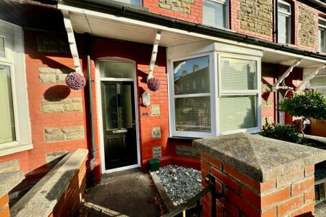 William Street, Blackwood, NP12 3 bed terraced house for sale